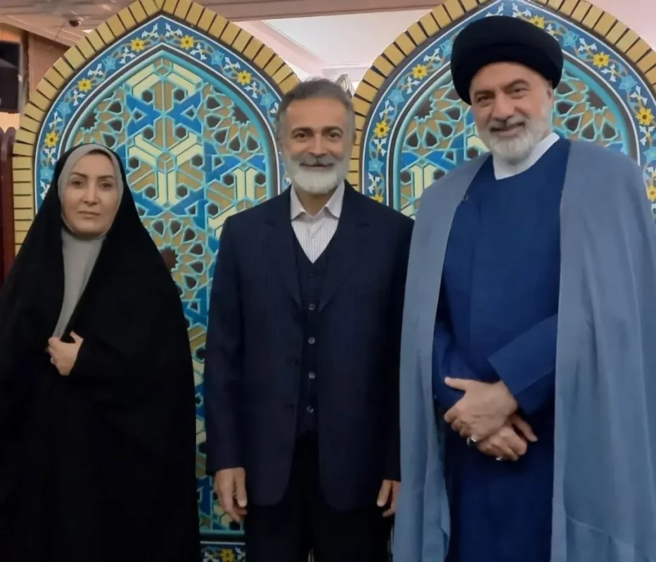 قاب روز | عکس دیدنی فرهاد قائمیان «دکتر توفیقی» سریال بچه مهندس در لباس روحانی قاب روز | عکس دیدنی فرهاد قائمیان «دکتر توفیقی» سریال بچه مهندس در لباس روحانی