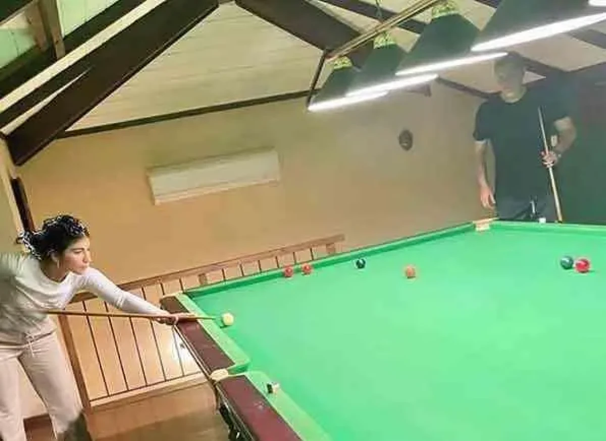 ali daie va dokhtarash deniz