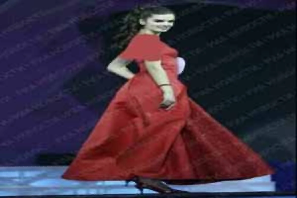 نگاه روز |انتخاب دختر جذاب و همه چیز تمام دنیا (عکس)