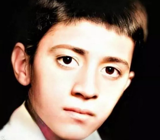 قاب روز | محال باور کنید چهره عمو پورنگ در کودکی پیرتر از الان بود قاب روز | محال باور کنید چهره عمو پورنگ در کودکی پیرتر از الان بود