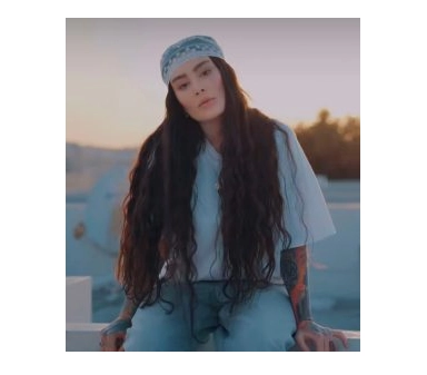 تاریخ وبگردی | سحر قریشی برای خودش چهره جدیدی ساخت تاریخ وبگردی | سحر قریشی برای خودش چهره جدیدی ساخت