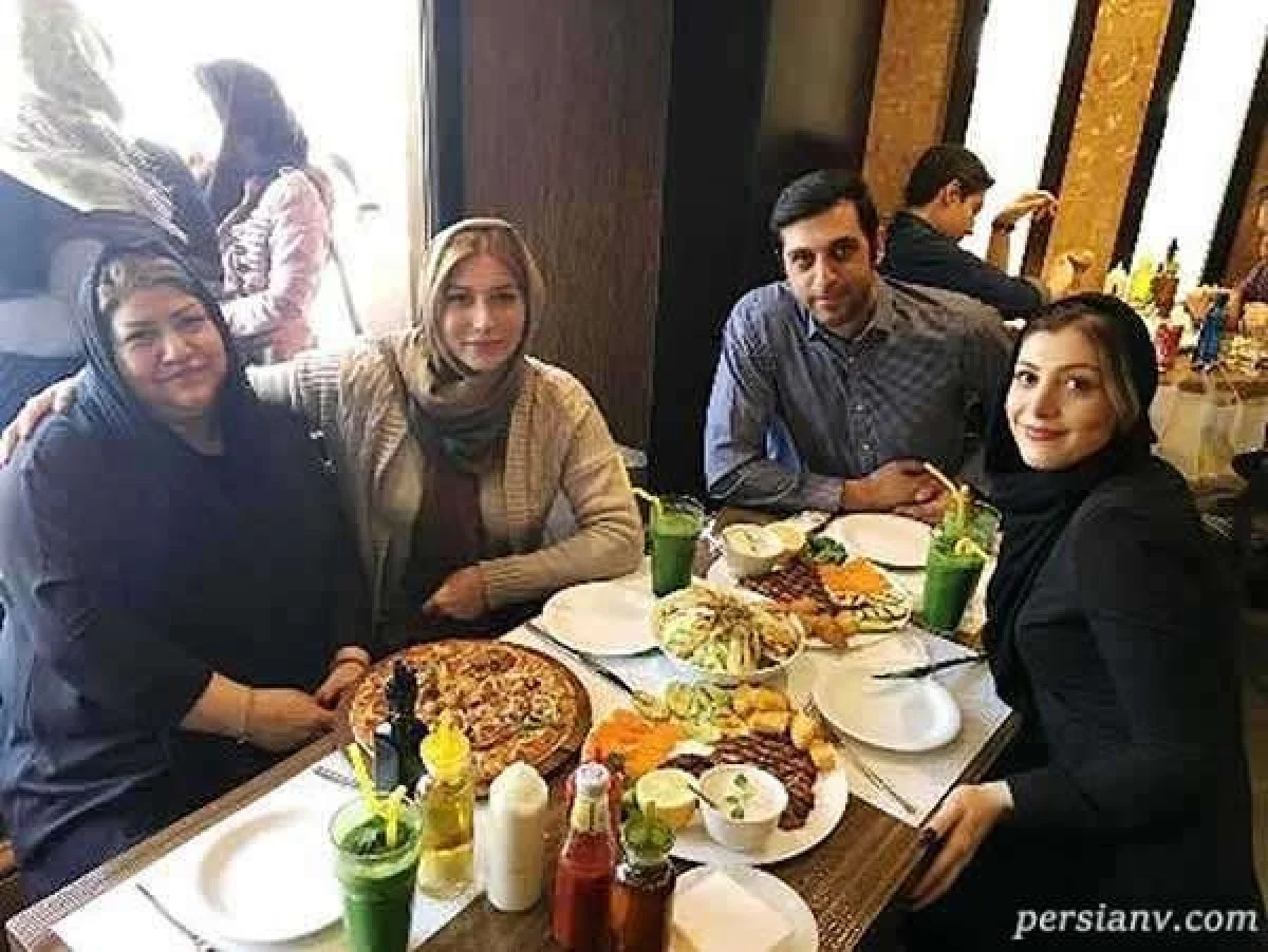 فریبا نادری و مادرش