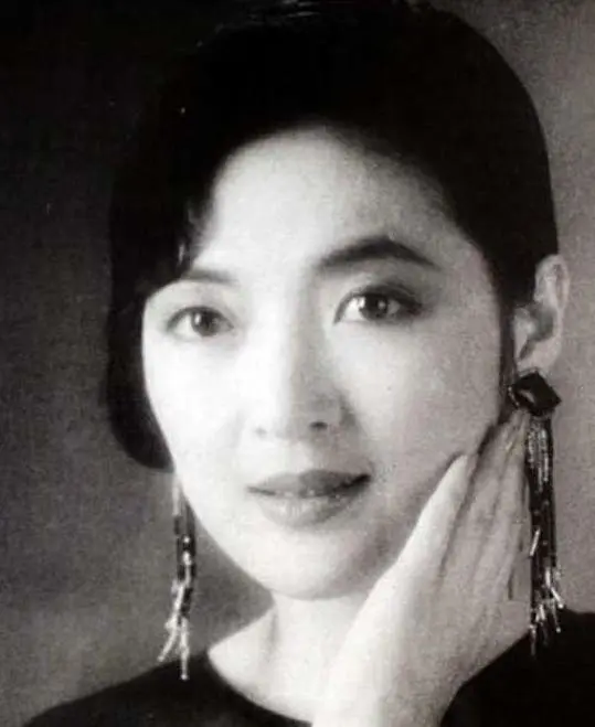 تاریخ وبگردی | عکس دیدنی «بانو مائورینگ» سریال جومونگ در دوران جوانی تاریخ وبگردی | عکس دیدنی «بانو مائورینگ» سریال جومونگ در دوران جوانی