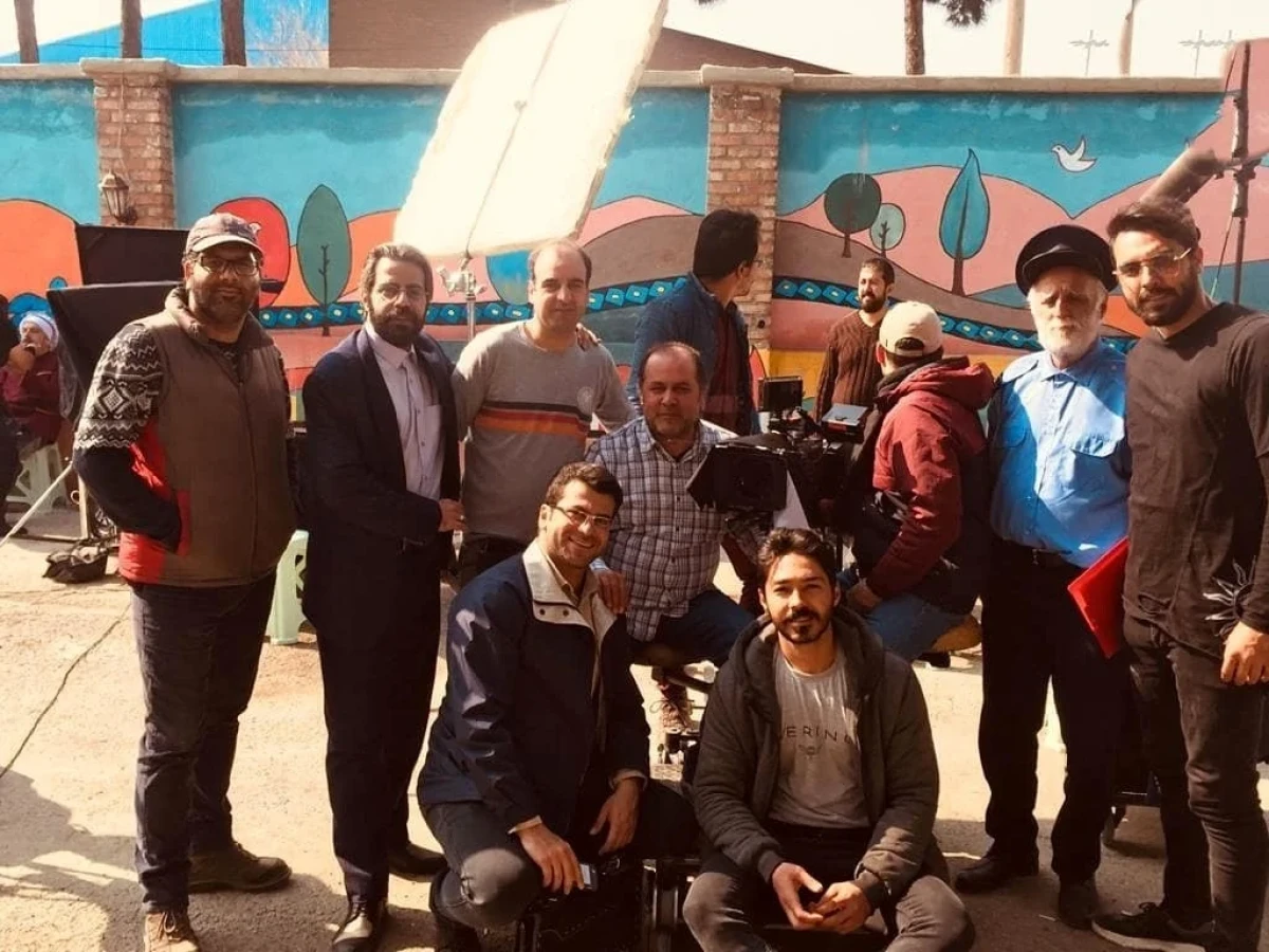 عکس «جواد جوادی» در پشت صحنه قسمت آخر سریال بچه مهندس 3 hasan varaste 1583328283 2257443720678983322 1239762356 1