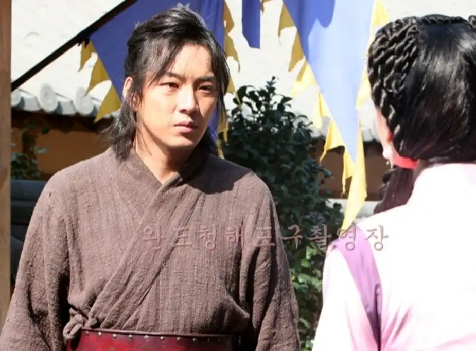 قاب روز | عکس جومونگ و سویا در حال تمرین یک سکانس در سریال قاب روز | عکس جومونگ و سویا در حال تمرین یک سکانس در سریال