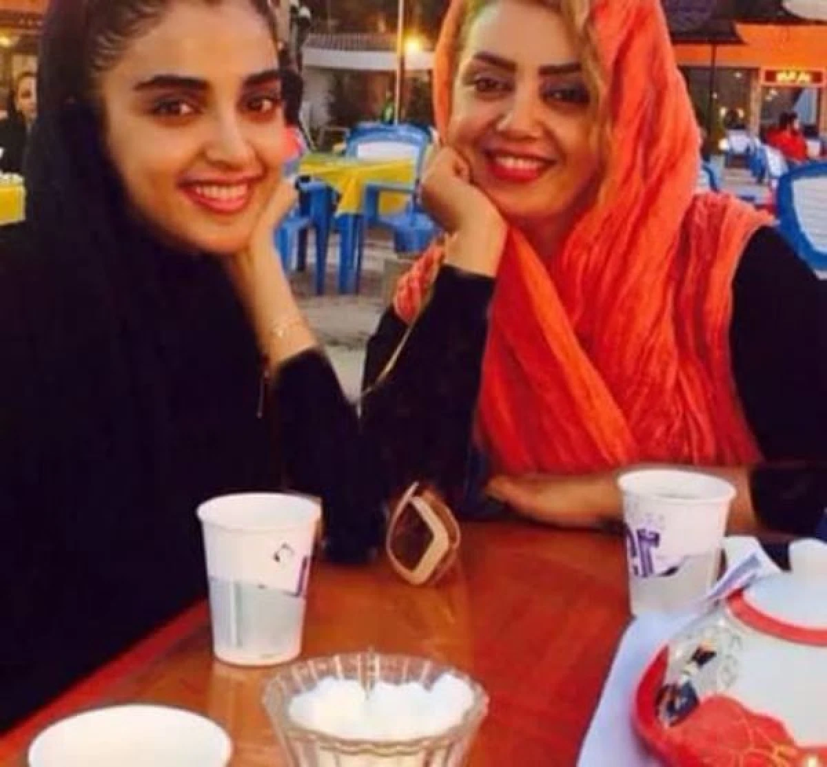 تصاویر دیده نشده | مادران جوان بازیگران زن معروف از سحر قریشی تا زیبا کرمعلی مادران جوان بازیگران