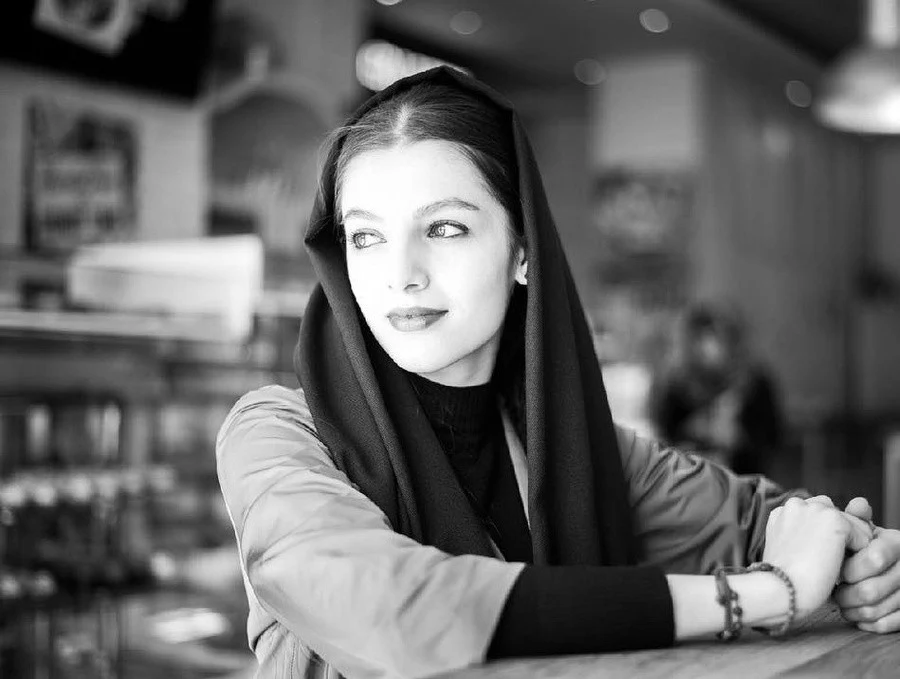 قاب روز | عکس متفاوت و دیدنی مهسا حجازی «شیرین نجات» سریال تاسیان قاب روز | عکس متفاوت و دیدنی مهسا حجازی «شیرین نجات» سریال تاسیان