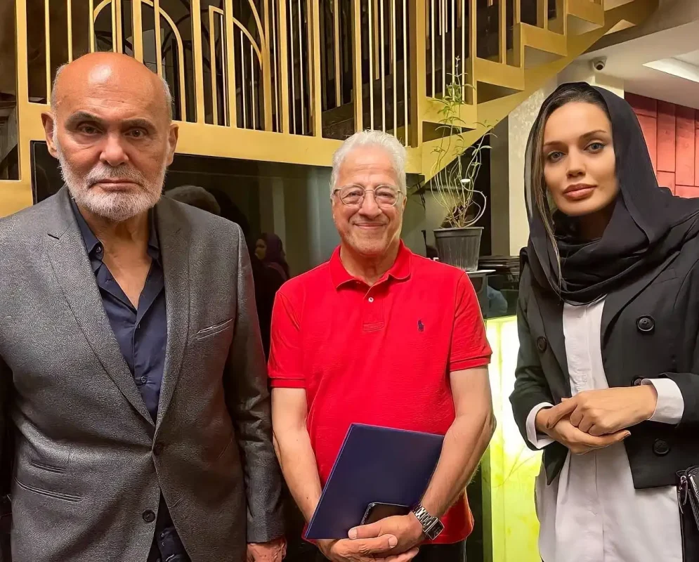 تاریخ وبگردی | عکس «بابا پنجعلی» سریال پایتخت در کنار جمشید هاشم پور تاریخ وبگردی | عکس «بابا پنجعلی» سریال پایتخت در کنار جمشید هاشم پور