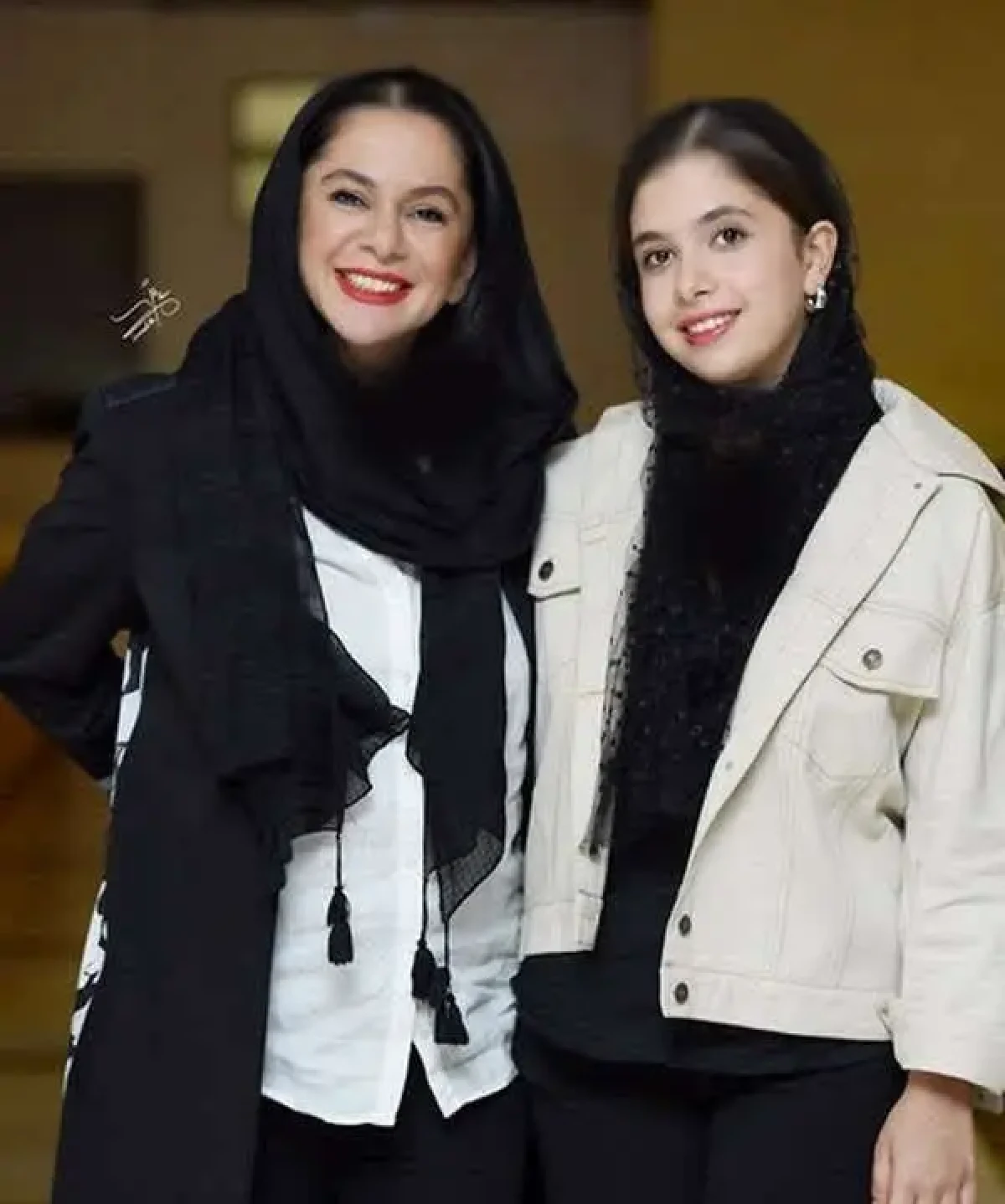 نفس بازغی و مادرش مستانه مهاجر در جذاب ترین فریم nafas bazeghi madarash 1 2