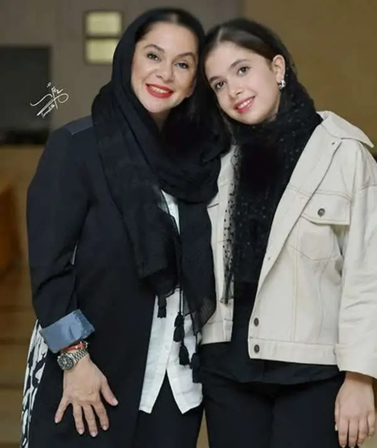 نفس بازغی و مادرش مستانه مهاجر در جذاب ترین فریم nafas bazeghi madarash 1