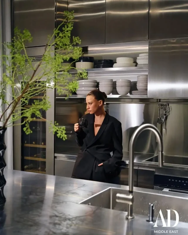 تاریخ وبگردی | عکسهای سرنای سریکایا بازیگر مشهور ترکیه در نقش یشیم عمر گل لاله تاریخ وبگردی | عکسهای سرنای سریکایا بازیگر مشهور ترکیه در نقش یشیم عمر گل لاله