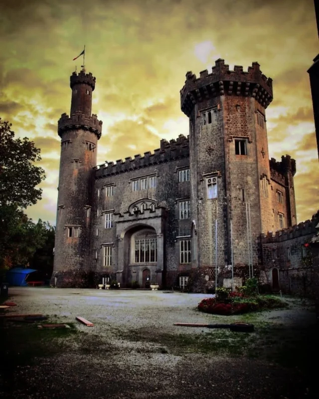 قاب روز | داستان روح یک دختر ۸ ساله هنوز در لوکیشن مدرسه ونزدی قاب روز | داستان روح یک دختر ۸ ساله هنوز در لوکیشن مدرسه ونزدی