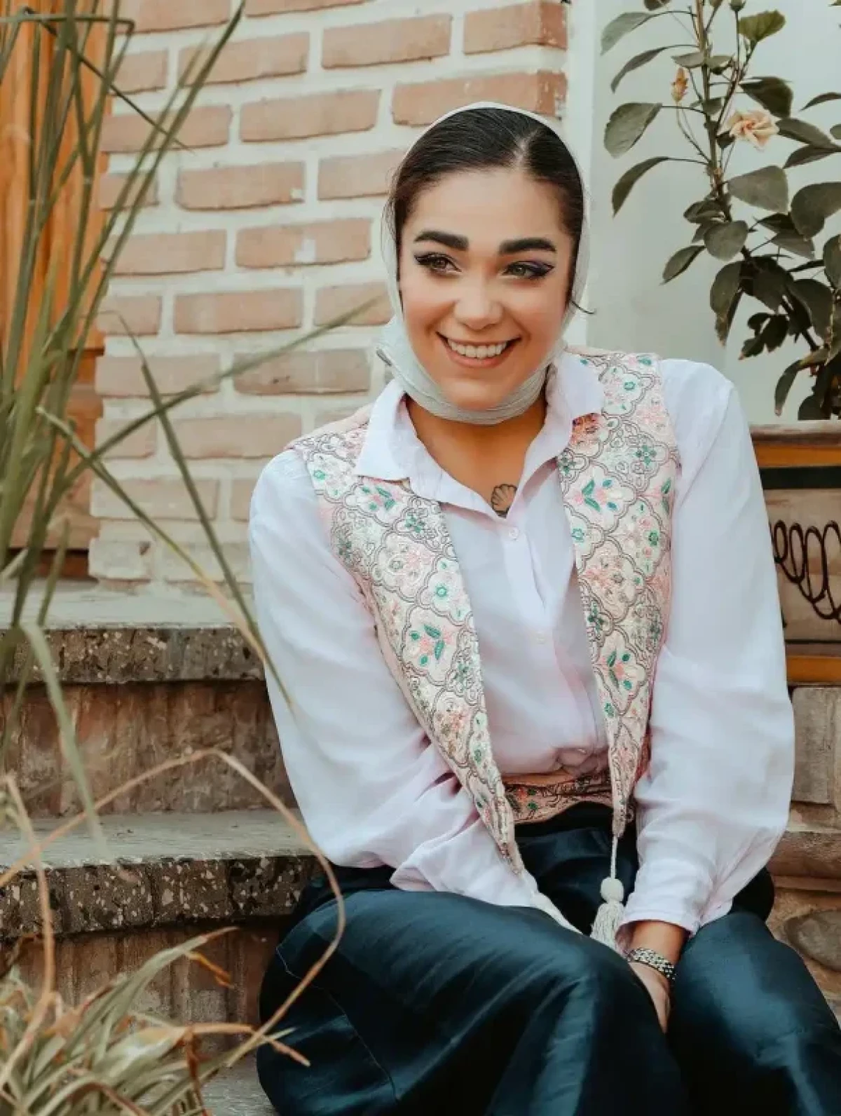 استایل رویا وحدتی بازیگر فیلم «جزایر قناری» photo 2025 09 30 23 07 15