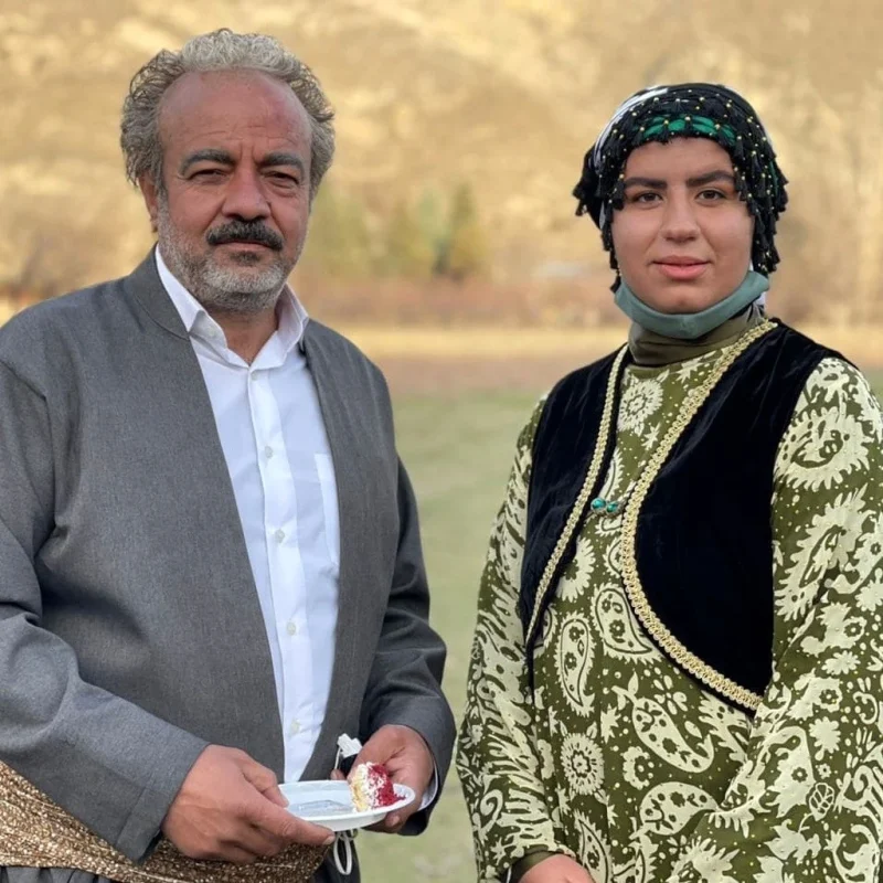 قاب روز | عکسهای جذاب صهبا شرافتی «روناک و نورالدین» در پشت صحنه سریال نون خ قاب روز | عکسهای جذاب صهبا شرافتی «روناک و نورالدین» در پشت صحنه سریال نون خ