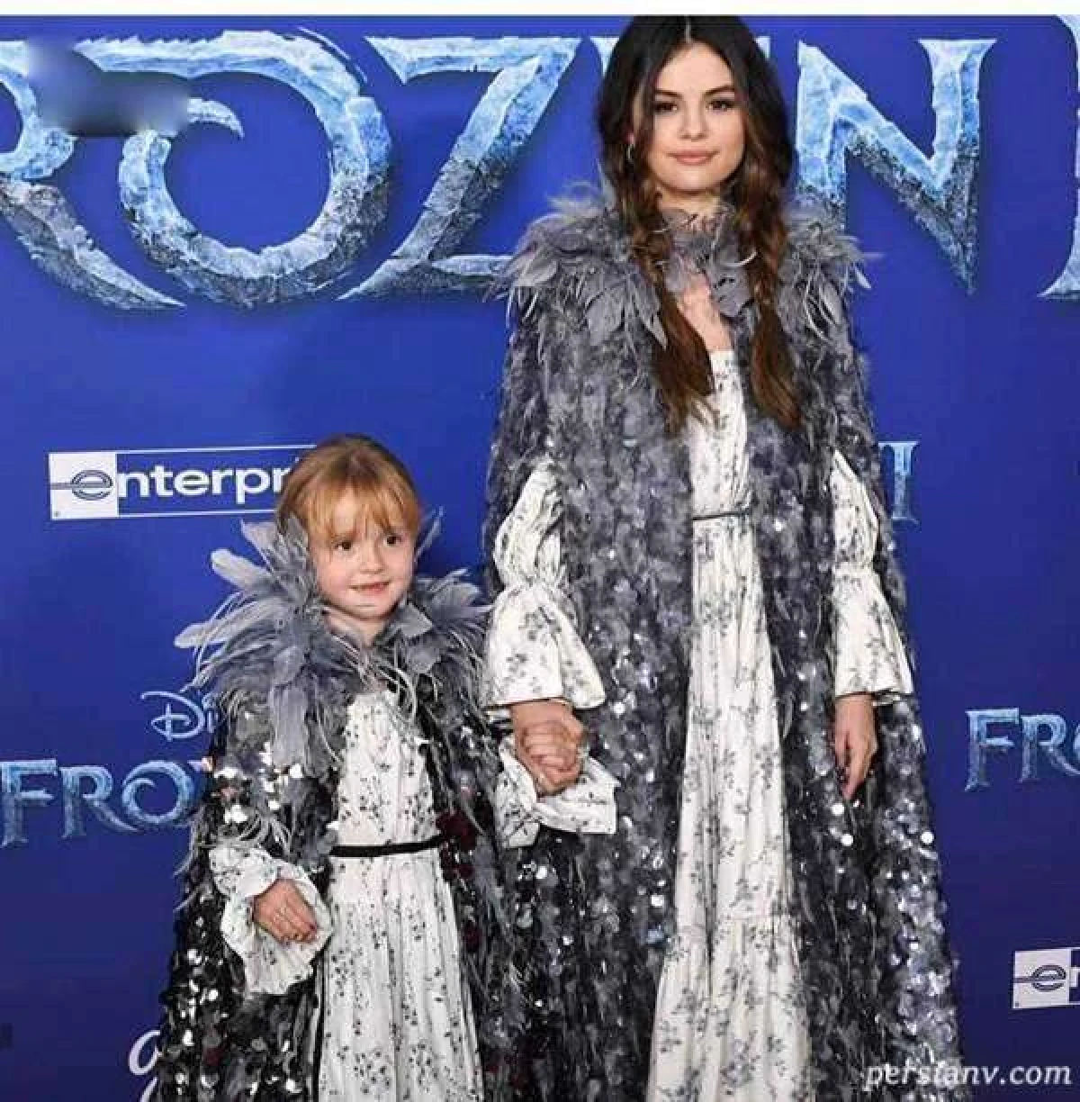 نگاه روز | سلنا گومز و خواهر کوچکش گریسی سلنا گومز و خواهر کوچکش