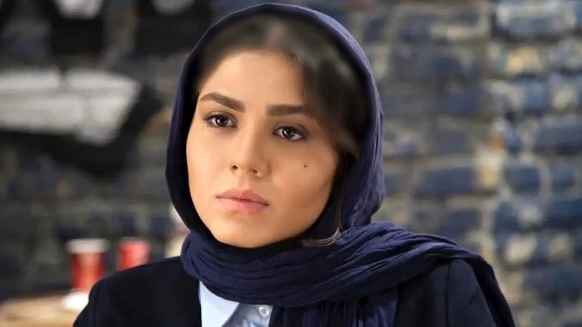 نگاه روز | پوشش عجیب و جذاب عجیب آزاده زارعی در دل کویر