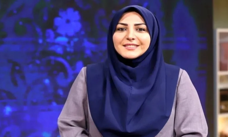 قاب روز | بغل کردن بزغاله توسط المیرا شریفی‌مقدم در برنامه زنده در تلویزیون 