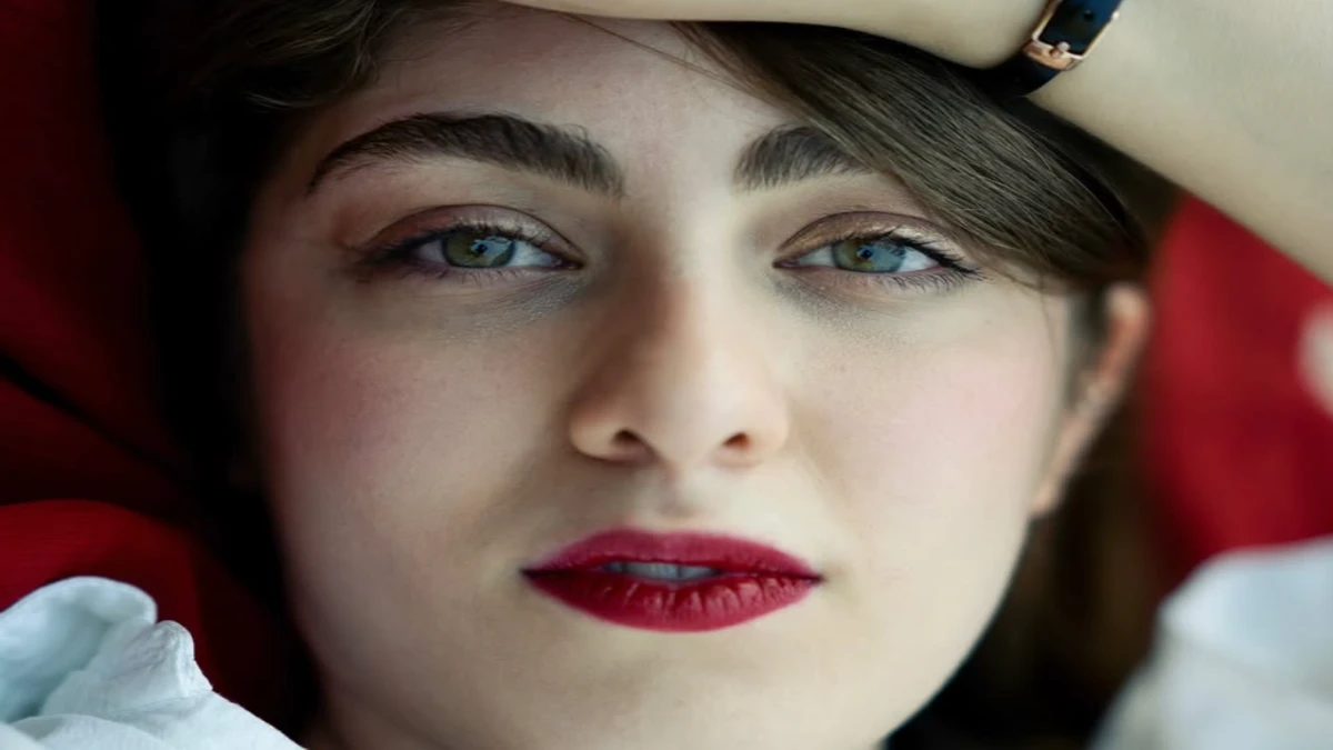 تصاویر دیده نشده | استایل تمام قرمز و دیدنی الیکا ناصری تصاویر دیده نشده | استایل تمام قرمز و دیدنی الیکا ناصری