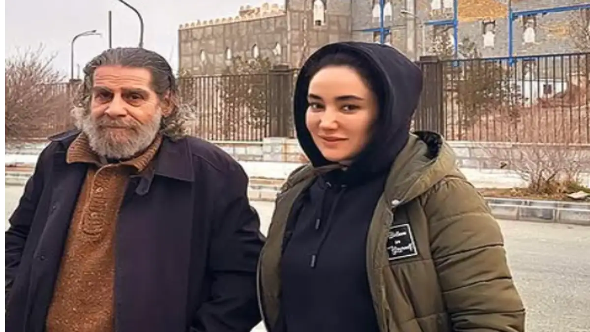 تاریخ وبگردی |نمایی از رخ زیبای بهاره افشاری با لبخندی زیبا