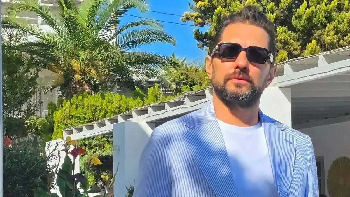 نگاه روز | تصاویری از بهرام رادان، همسر و فرزندش در یونان نگاه روز | تصاویری از بهرام رادان، همسر و فرزندش در یونان