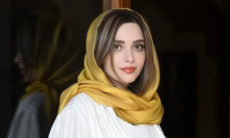 قاب روز | ژست عجیب و عاشقانه بازیگر سووشون بهنوش طباطبایی با گربهاش قاب روز | ژست عجیب و عاشقانه بازیگر سووشون بهنوش طباطبایی با گربهاش