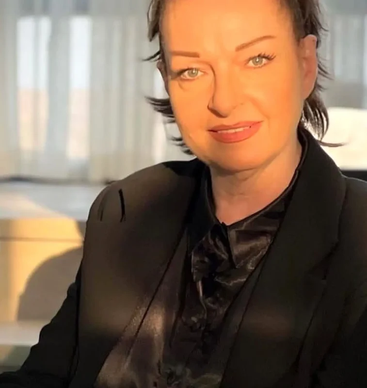 قاب روز | حمیده زن دکتر احمد در سریال مدیرکل 