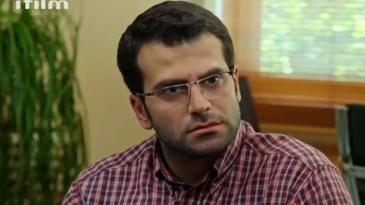 تصاویر دیده نشده | عکس روزبه حصاری مهندس جوادی سریال بچه مهندس 3 در کنار علی ضیا 