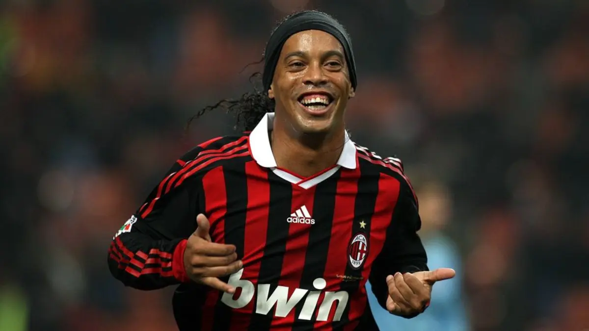 تصاویر تازه | پدربزرگ شدن رونالدینیو در 45 سالگی 