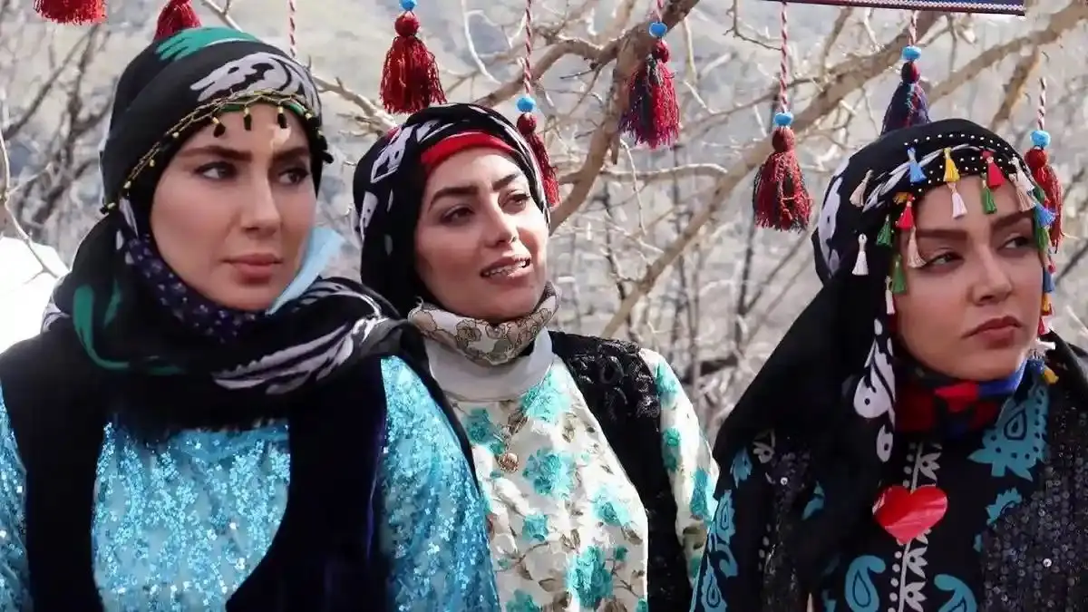 نگاه روز |«مهیار، روژان، مرجان و شیلان» در پشت صحنه سریال نون خ نگاه روز |«مهیار، روژان، مرجان و شیلان» در پشت صحنه سریال نون خ