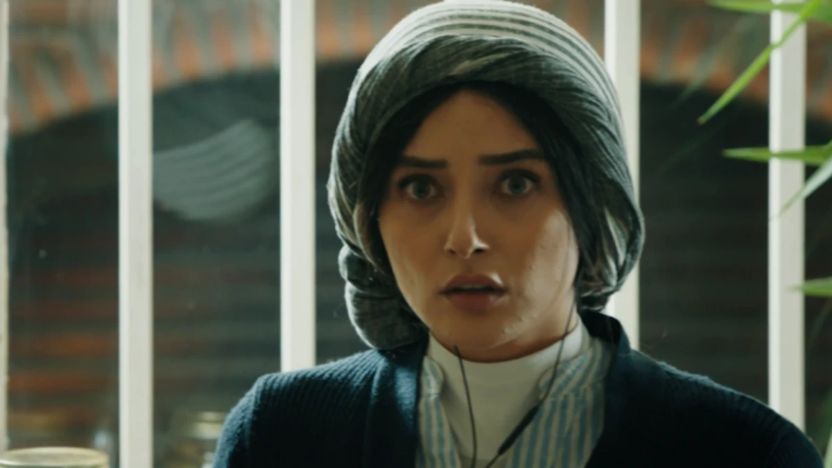 تاریخ وبگردی | استایل جذاب نورا محقق بازیگر سریال شغال در کفشفروشی متفاوت تاریخ وبگردی | استایل جذاب نورا محقق بازیگر سریال شغال در کفشفروشی متفاوت