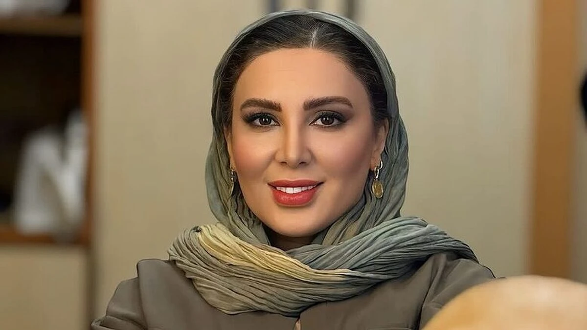 نگاه روز | تیپ و استایل عجیب خانم لیلا بلوکات بازیگر معروف