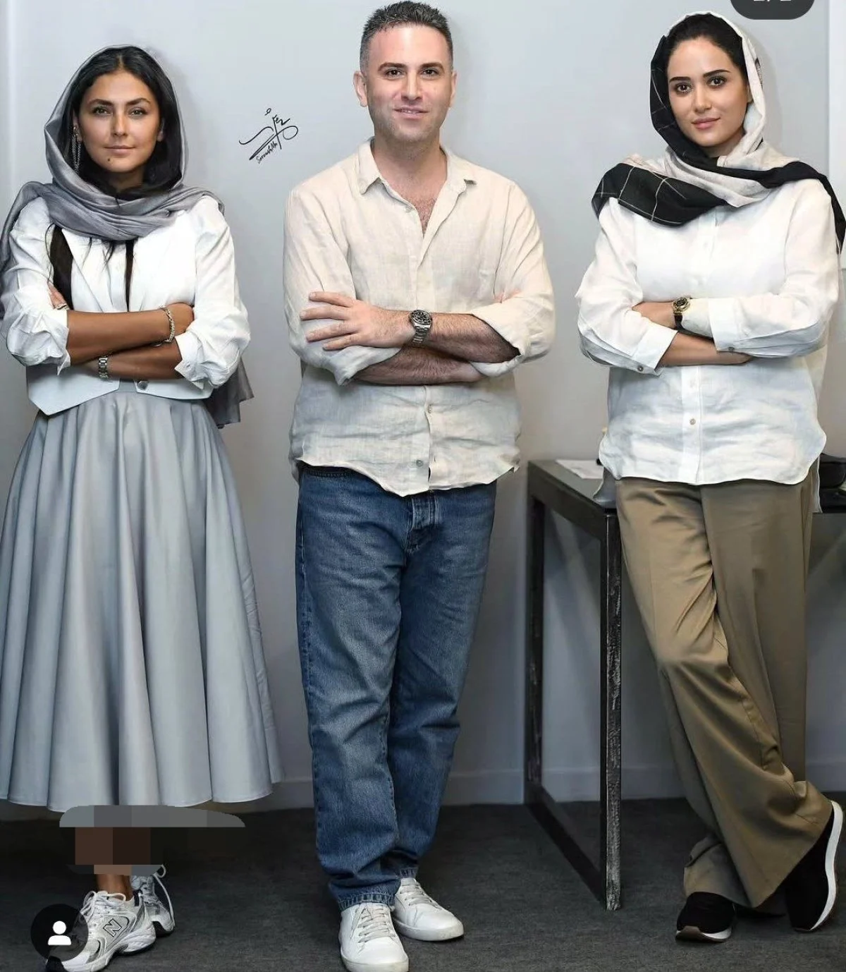 تاریخ وبگردی  پریناز ایزدیار در کنار هوتن شکیبا و هدی زین العابدین