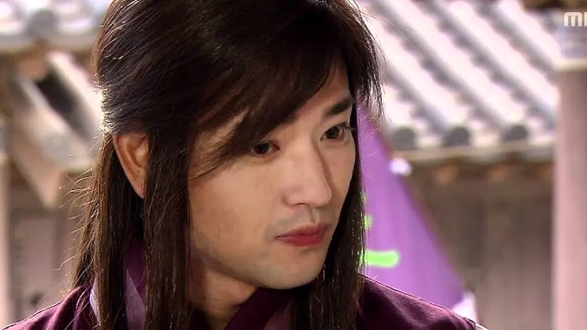 قاب روز | استایل دیدنی «مدیر سایونگ» سریال جومونگ در 40 سالگی قاب روز | استایل دیدنی «مدیر سایونگ» سریال جومونگ در 40 سالگی