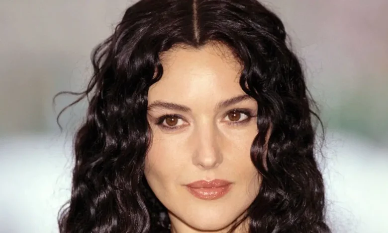 قاب روز | عکس قدیمی مونیکا بلوچی، نماد زیبایی در سینما» در 30 سالگی قاب روز | عکس قدیمی مونیکا بلوچی، نماد زیبایی در سینما» در 30 سالگی