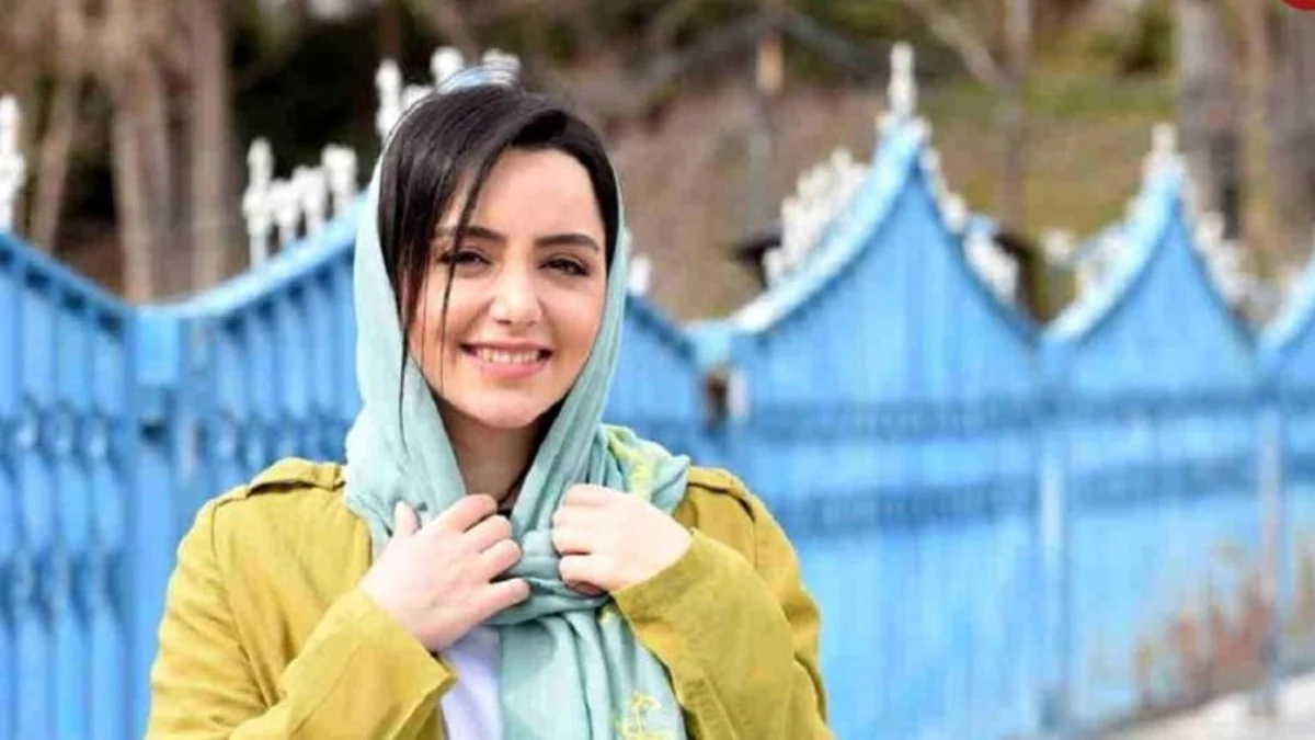 تاریخ وبگردی | چهره جدید جذاب و جدید «نازنین بیاتی» در 34 سالگی 