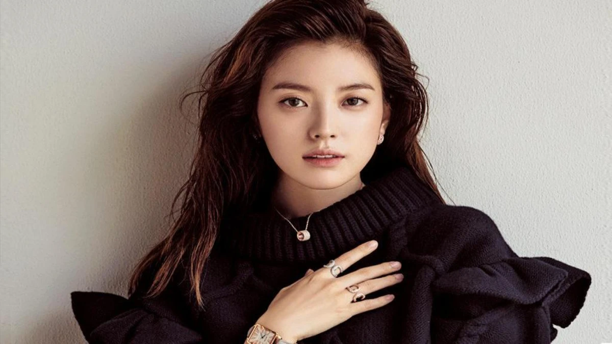 نگاه روز |چهره عجیب و عکس های شخصی و بیوگرافی هان هیو جو «دونگ یی»