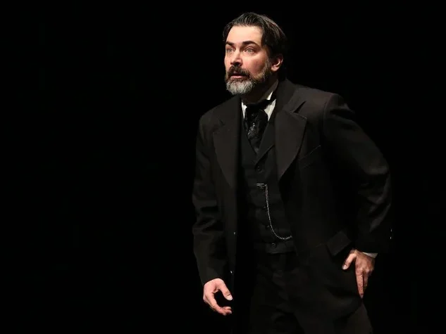 قاب روز | پارسا پیروزفر در نمایش تئاتر ماتريوشكا قاب روز | پارسا پیروزفر در نمایش تئاتر ماتريوشكا