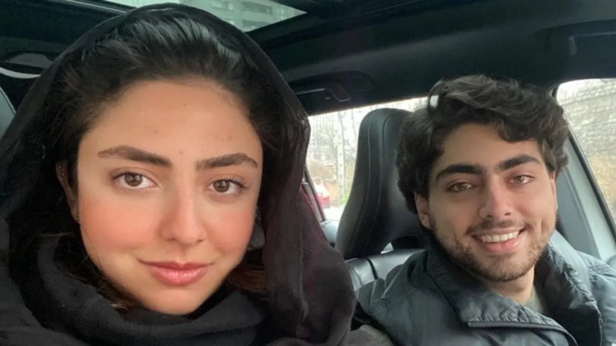 تاریخ وبگردی | از پوری بنایی و هانا نوه فردین در یک رستوران سنتی تاریخ وبگردی | از پوری بنایی و هانا نوه فردین در یک رستوران سنتی