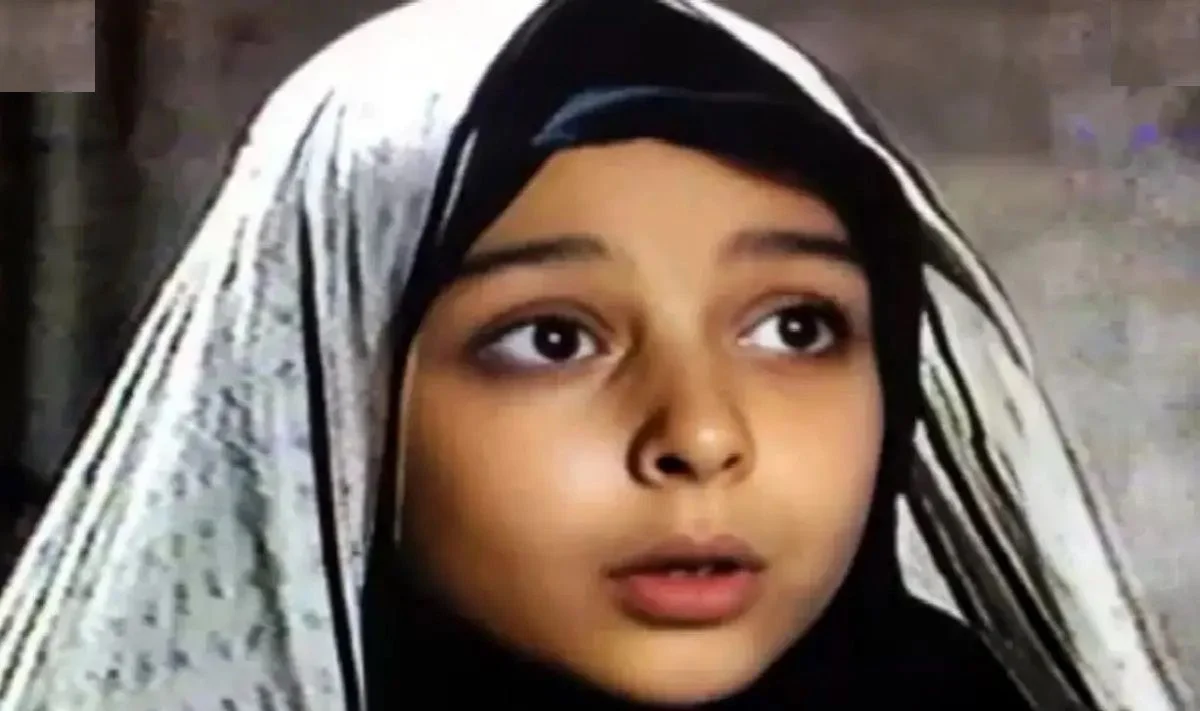 نگاه روز | تغییر چهره «مونا غمخوار» بازیگر کودک مشهور دهه ۷۰ بعد از ۳ دهه