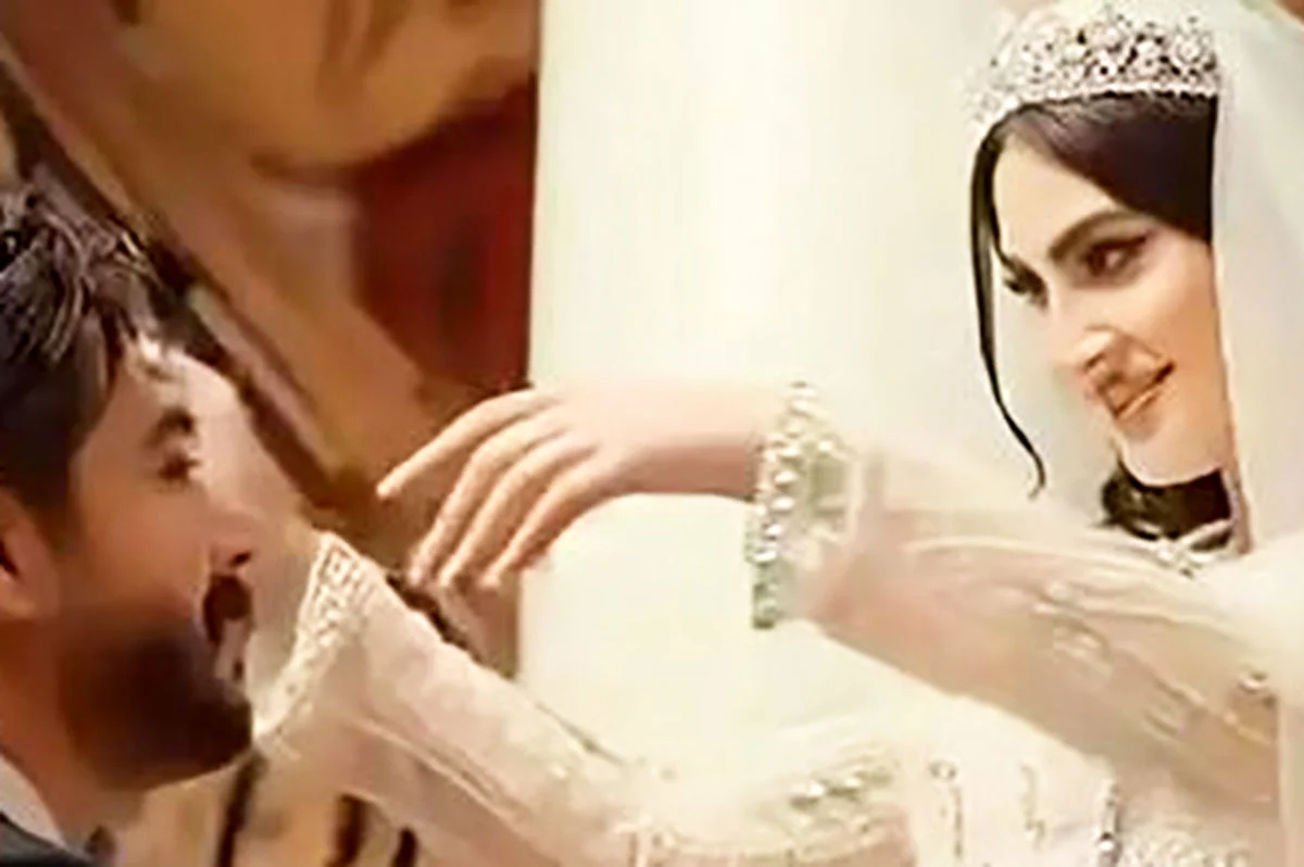 نگاه روز | مولانا خوانی محمدرضا علیمردانی در مراسم ازدواج مریم مومن