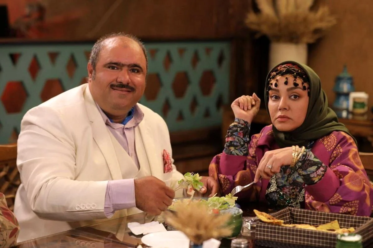 پخش زنده تصاویر | عکس بدون آرایش شیرین «نون خ» جلب‌توجه کرد