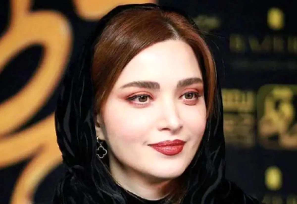 خبر جدید | تیپ ساحلی بهنوش طباطبایی در جنوب جلب‌توجه کرد