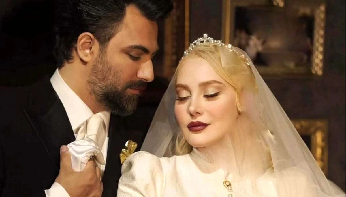 خبر جدید | استایل مجلسی رابعه اسکویی در عروسی زوج تازه سینما