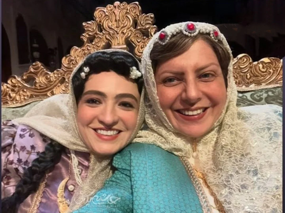 سلفی صمیمی بازیگران «بامداد خمار»؛ قاب متفاوت گلاره عباسی و سولماز غنی سلفی صمیمی بازیگران «بامداد خمار»؛ قاب متفاوت گلاره عباسی و سولماز غنی