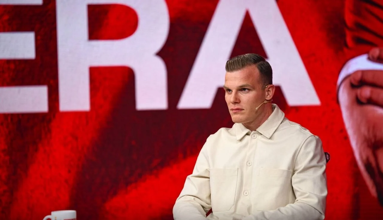 دنیل گرا به فارسی با هواداران پرسپولیس صحبت کرد