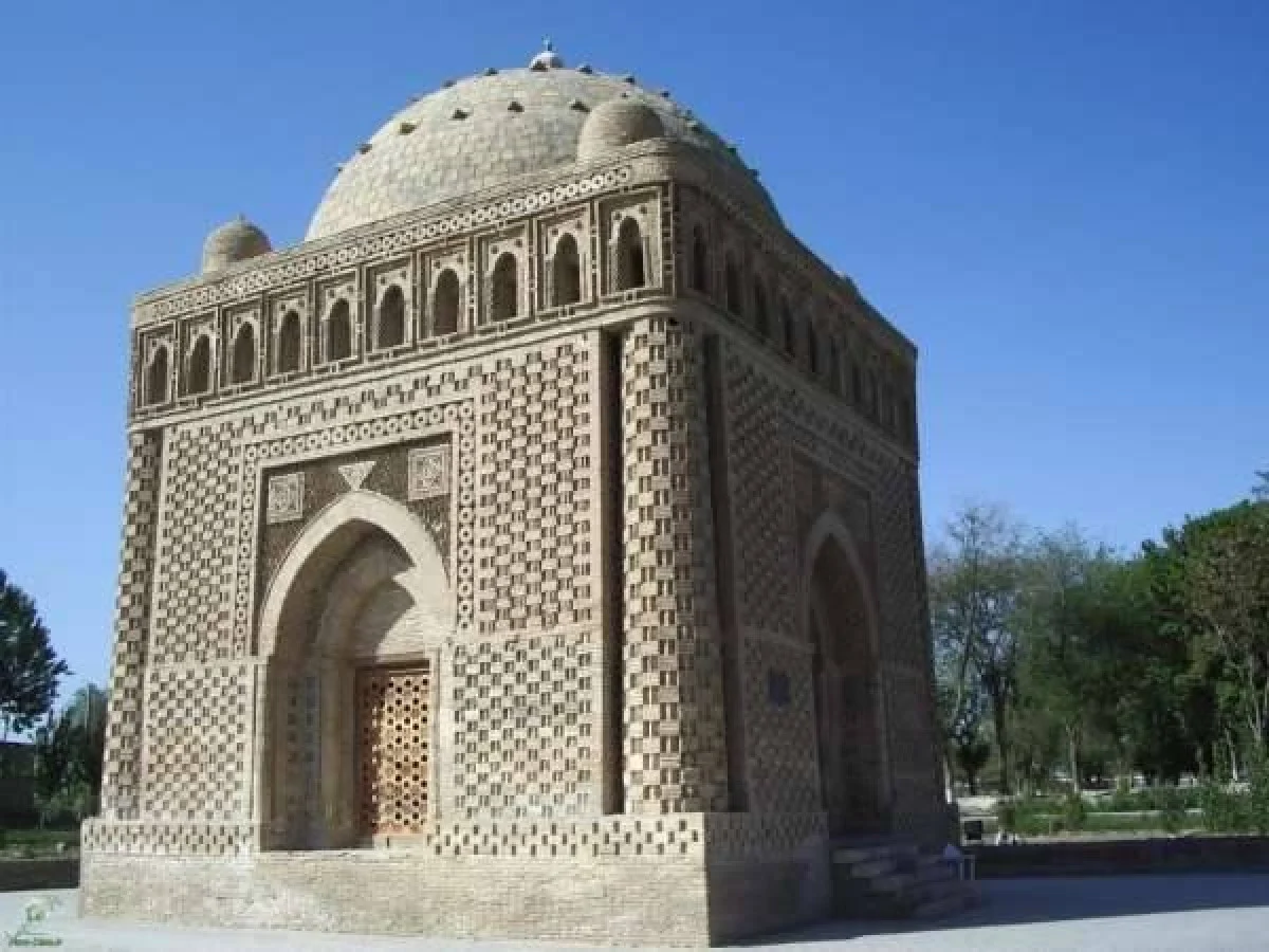 زمان گردی : سامانیان؛ حکومتی که زبان فارسی را از مرگ نجات داد