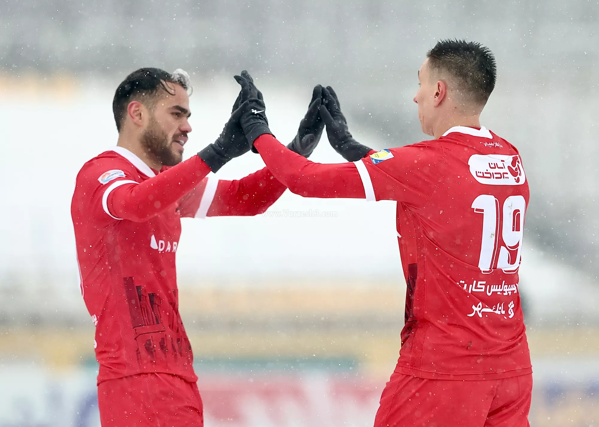 ورزشگردی : فاش شدن رقم قرارداد سرگیف؛ پرسپولیس ۱.۵ میلیون دلار سرمایه‌گذاری کرد