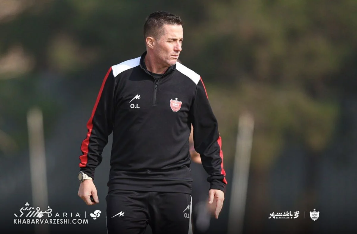 جلسه اوسمار در مورد نقل‌وانتقالات پرسپولیس