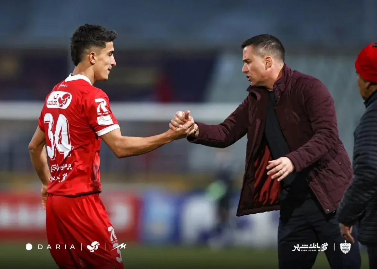 اولین گل ستاره جوان پرسپولیس؛ محمودی کنار مهدوی‌کیا قرار گرفت