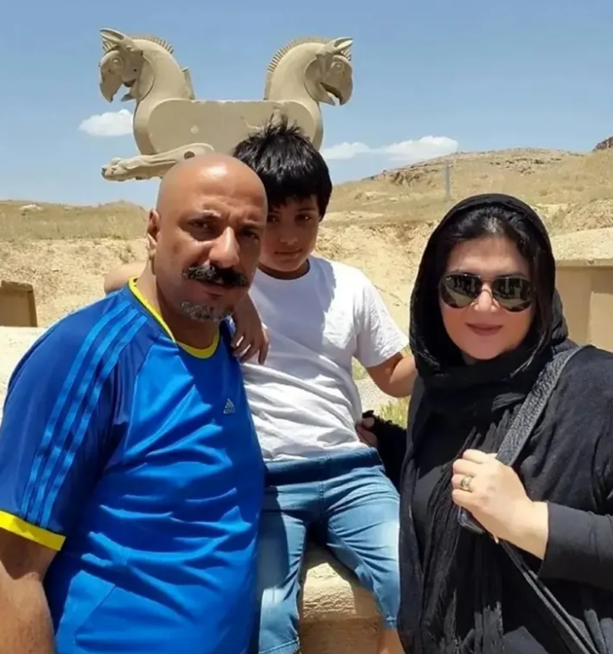 عکس کمتر دیده‌شده از ریما رامین‌فر در تخت جمشید